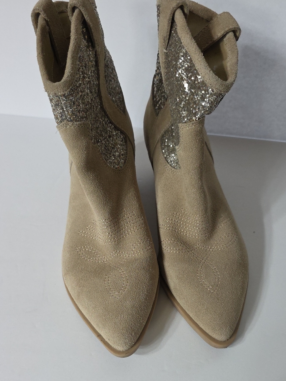 Dolce Vita Sonya Beige Suede Ankle Boots with Glitter Trim Sz 8